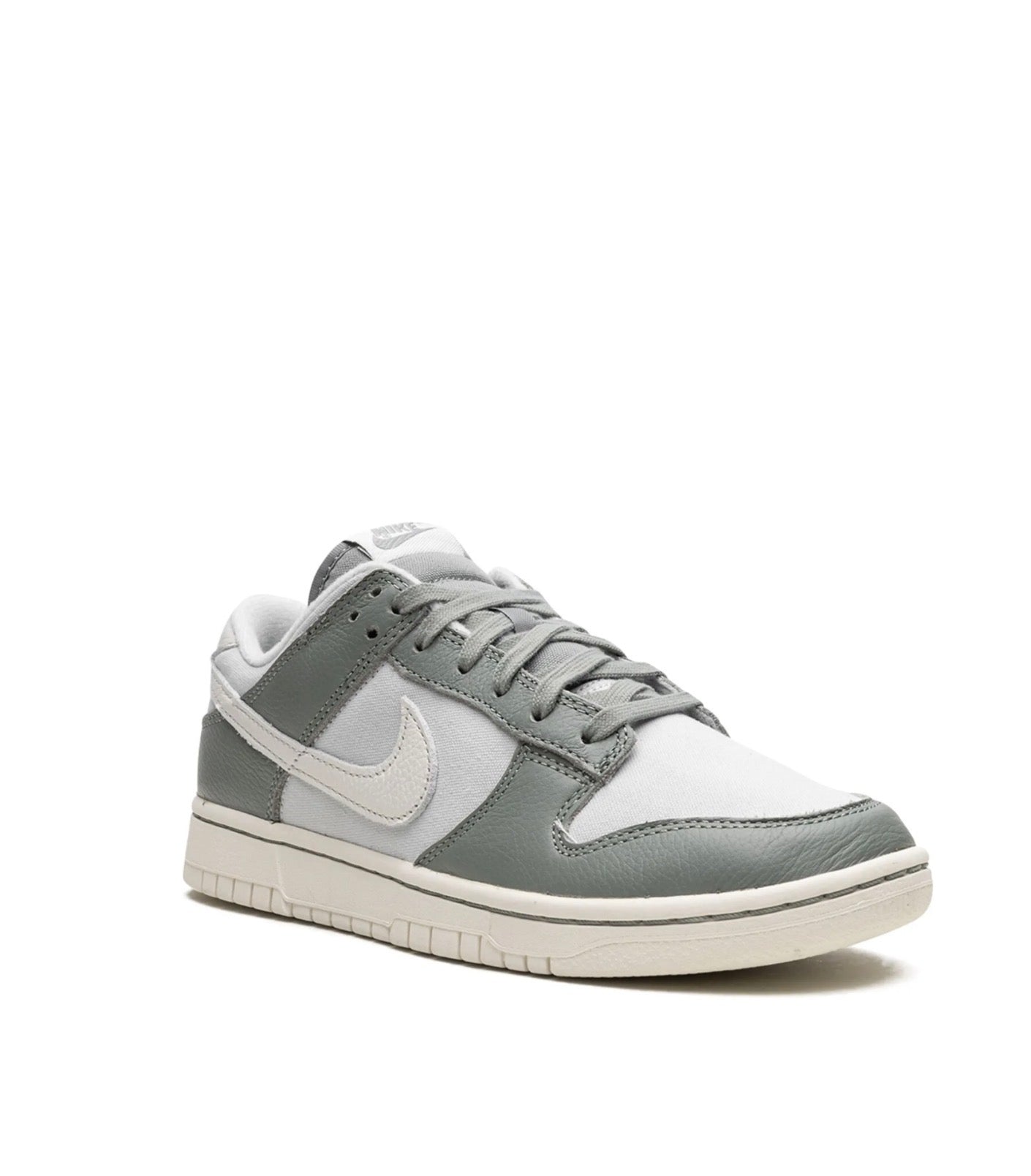 Nike Dunk Low Retro PRM "Mica Green" sneakers